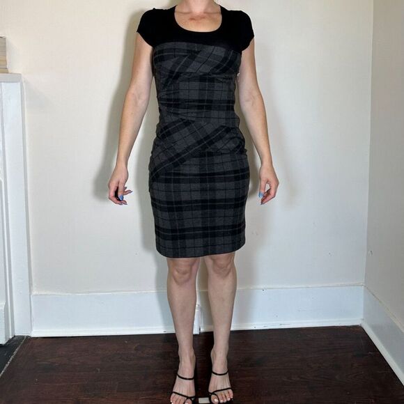 Y2K BCBGMaxazria Plaid School Girl Dress Size 4 - Picture 2 of 5